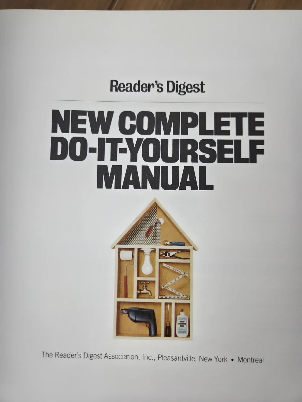 Hard Back...Reader's Digest New Complete Do-It-Yourself Manual - Red